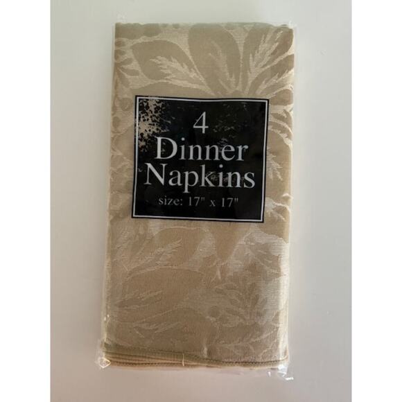 Gold Fabric Dinner Napkins 4 piece 17x17 Winter Holly Bardwil Linens- NWT - Picture 1 of 3